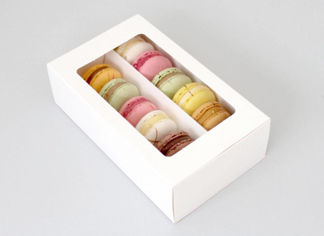 Window Macaron Box - 12 Macarons