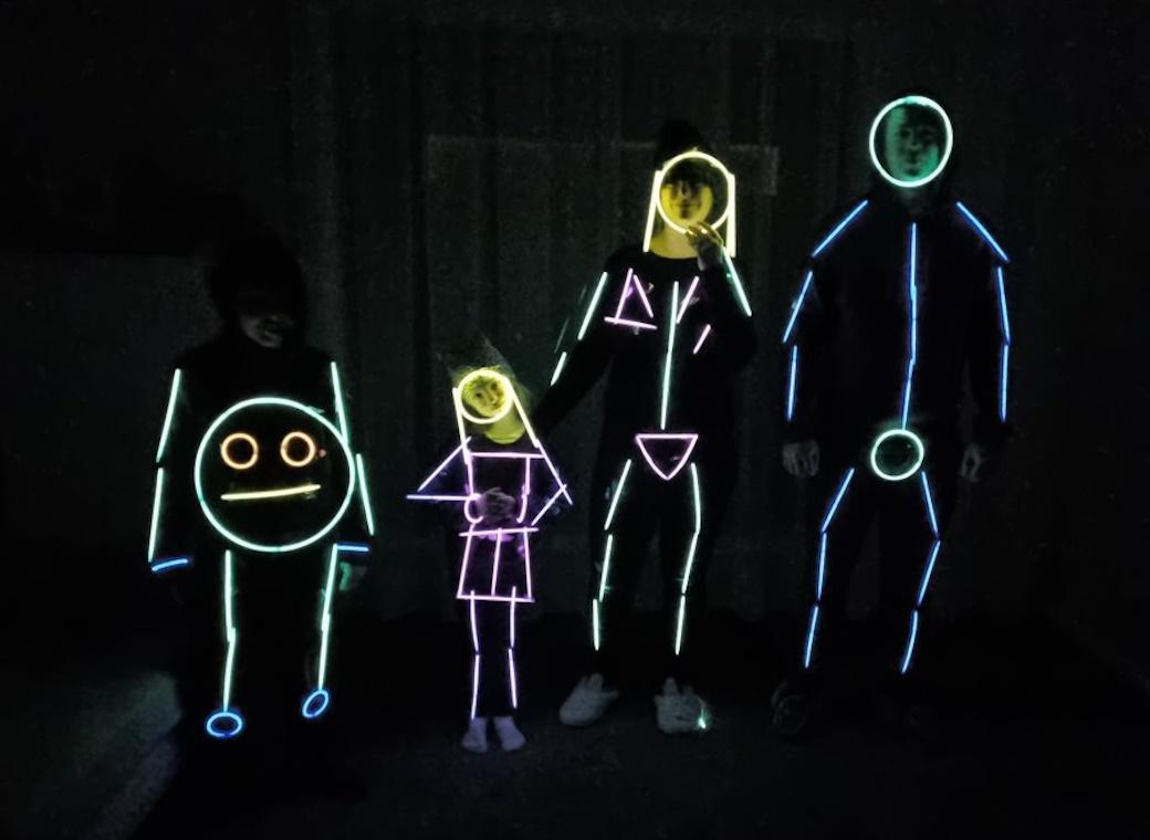 Party Glow Family Stick Figures 4pk